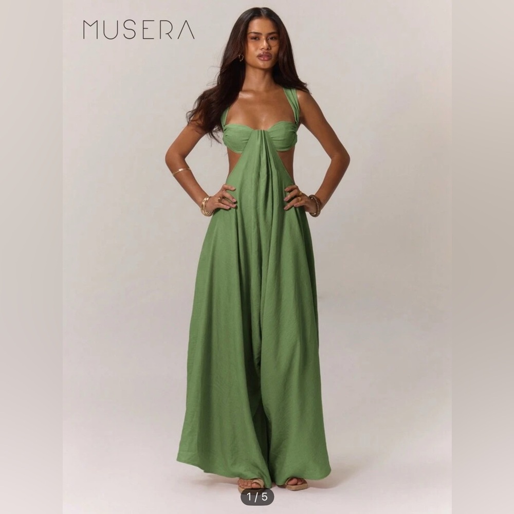 Elegant Green Maxi Dress
